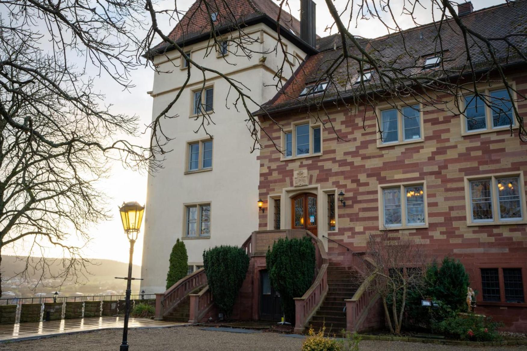 Eventlocation & Hotel Schloss Neuburg Obrigheim Exterior photo